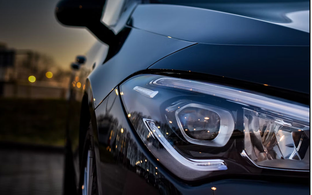 6 Best 9007 Headlight Bulbs of 2023: Enhance Your Visibility