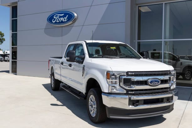 2005-2006 Ford F-250 Super Duty Bulb Sizes - Headlight, Fog Light & More