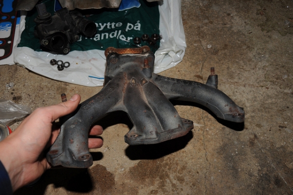 exhaust-manifold-cracks