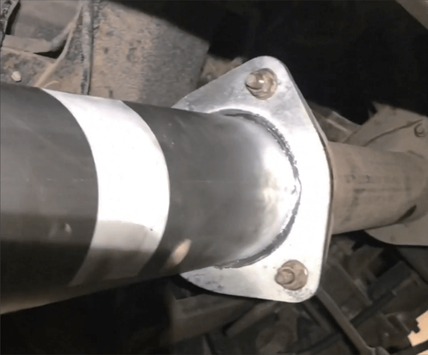 connect the delete pipe and straight pipe