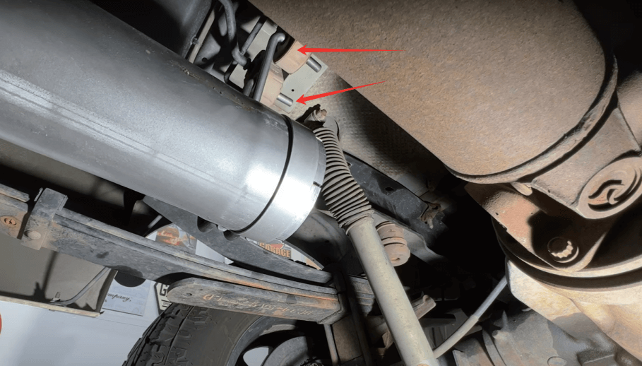 install the straight pipe hook