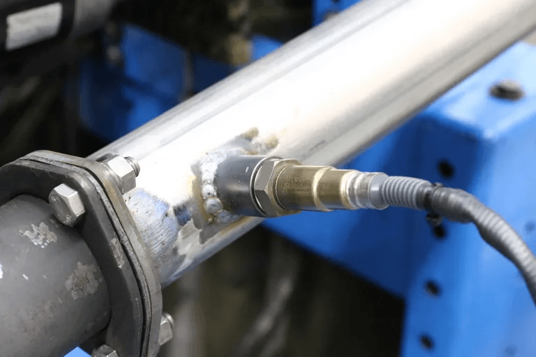 upstream O2 sensor location related to exhaust leak diagnosis