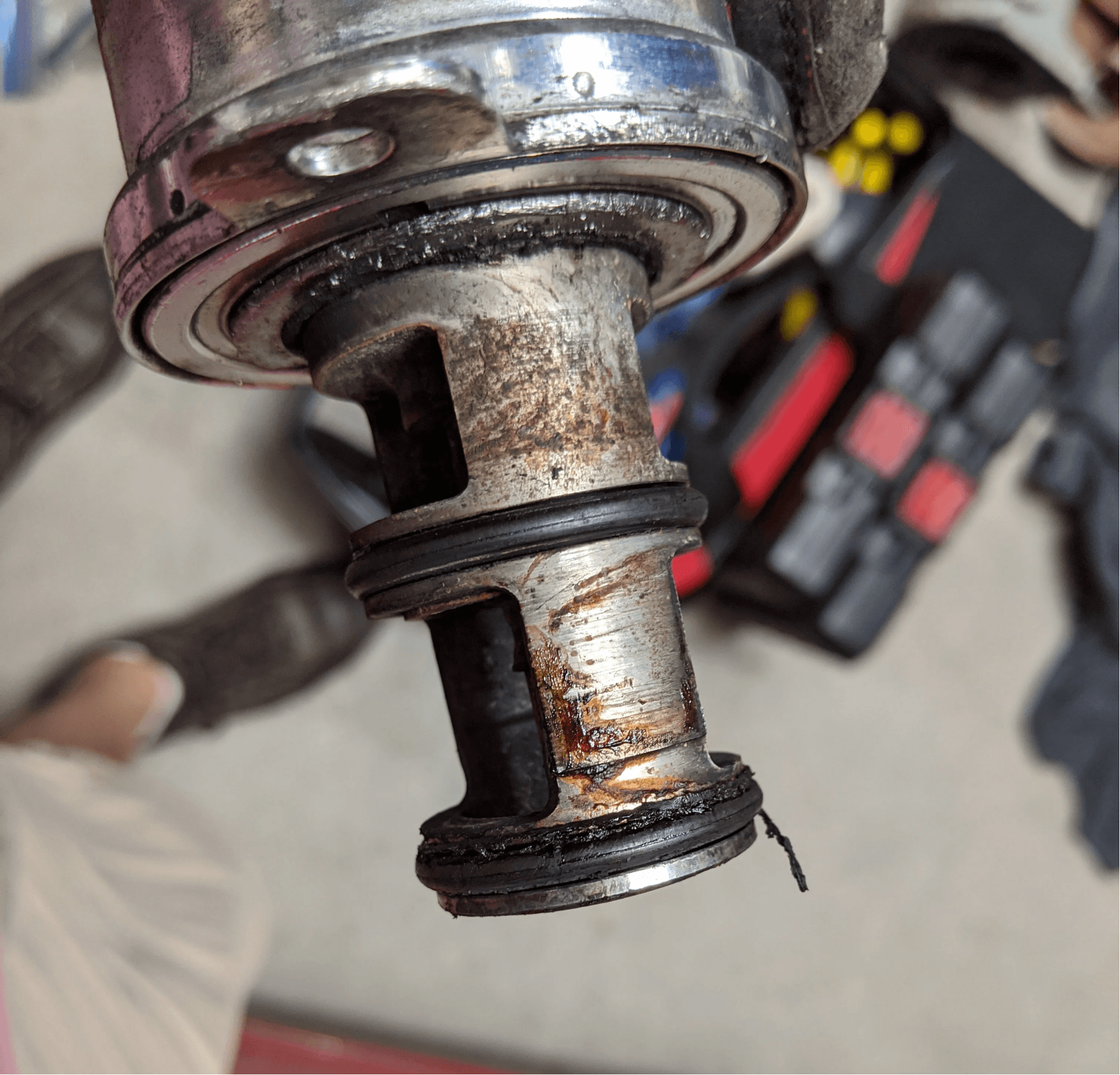 ford f250 diesel egr cooler leak