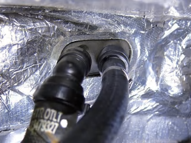 Heater hose aluminum barb end connection