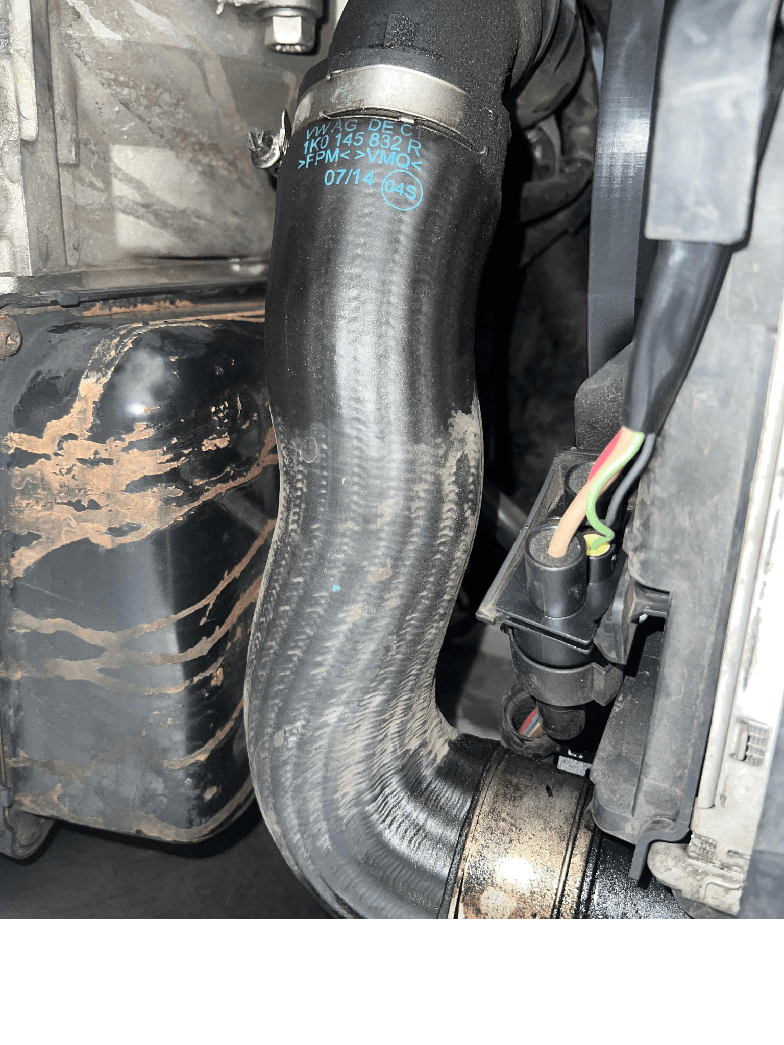 oil buildup from the intercooler pipe